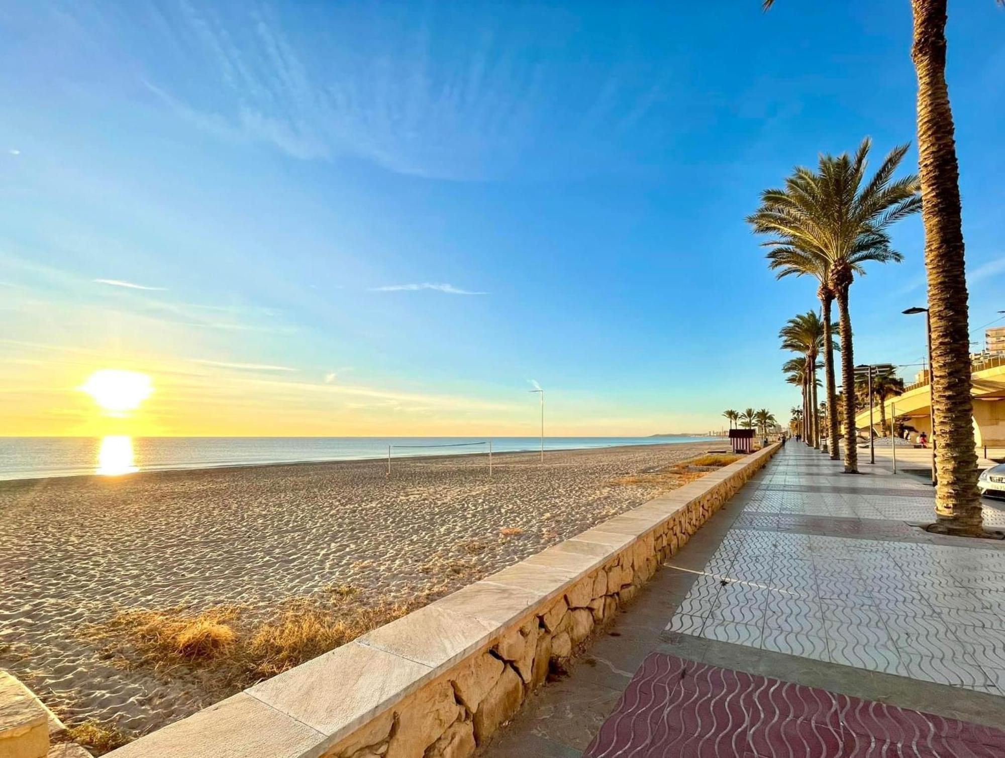 Modern Apartment Directly On The Beach With Wifi And Air Conditioning El Campello Extérieur photo